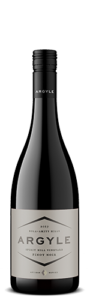 Spirit Hill Vineyard Pinot Noir bottle shot